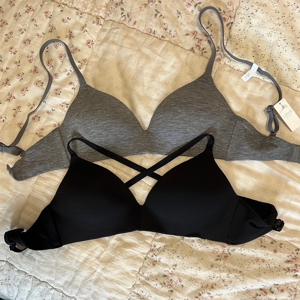 Bundle of 2 Breathe Wireless Gap Bras in 30C